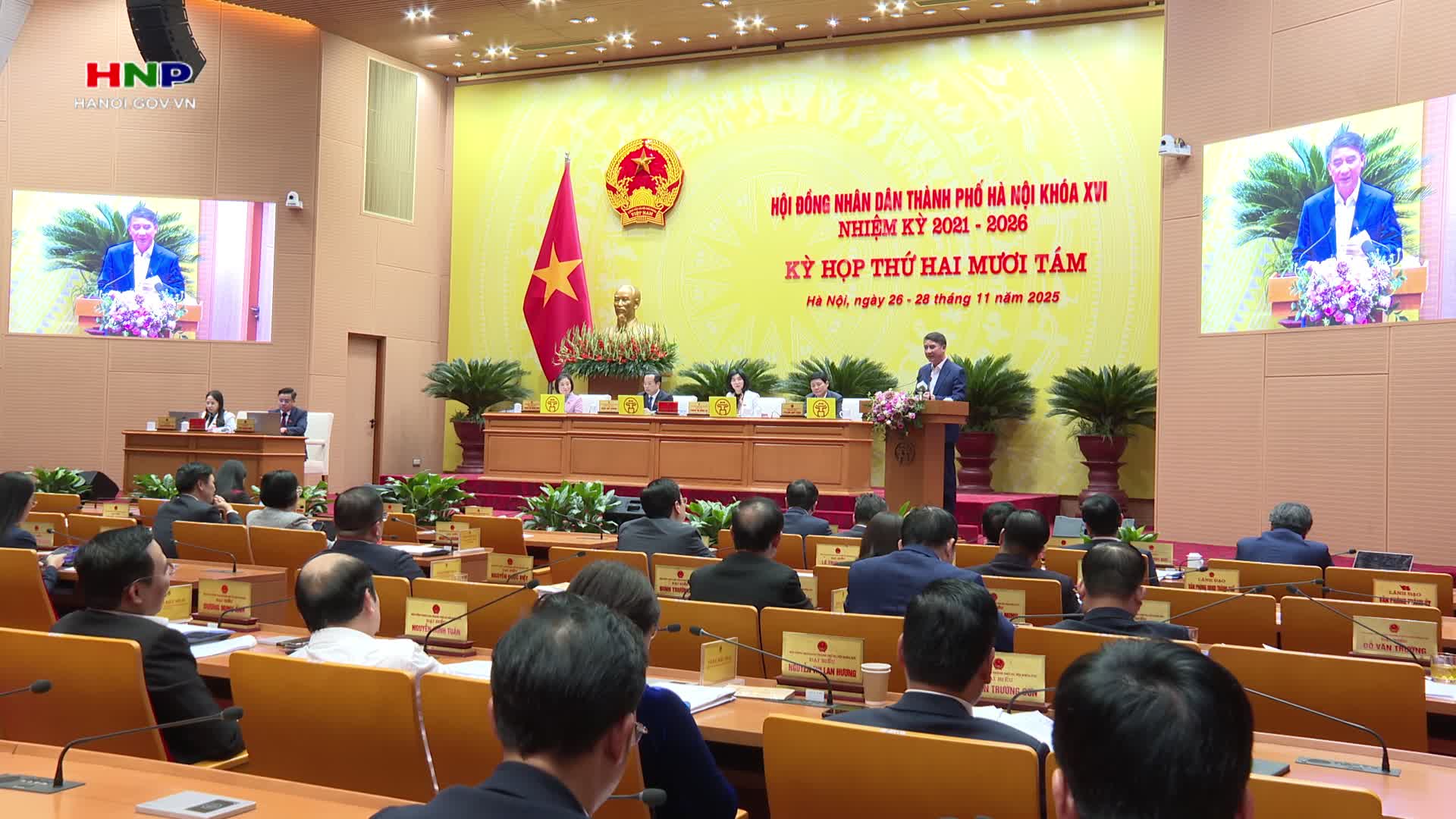 Hà Nội sẽ đầu tư trạm tiếp năng lượng sạch công cộng