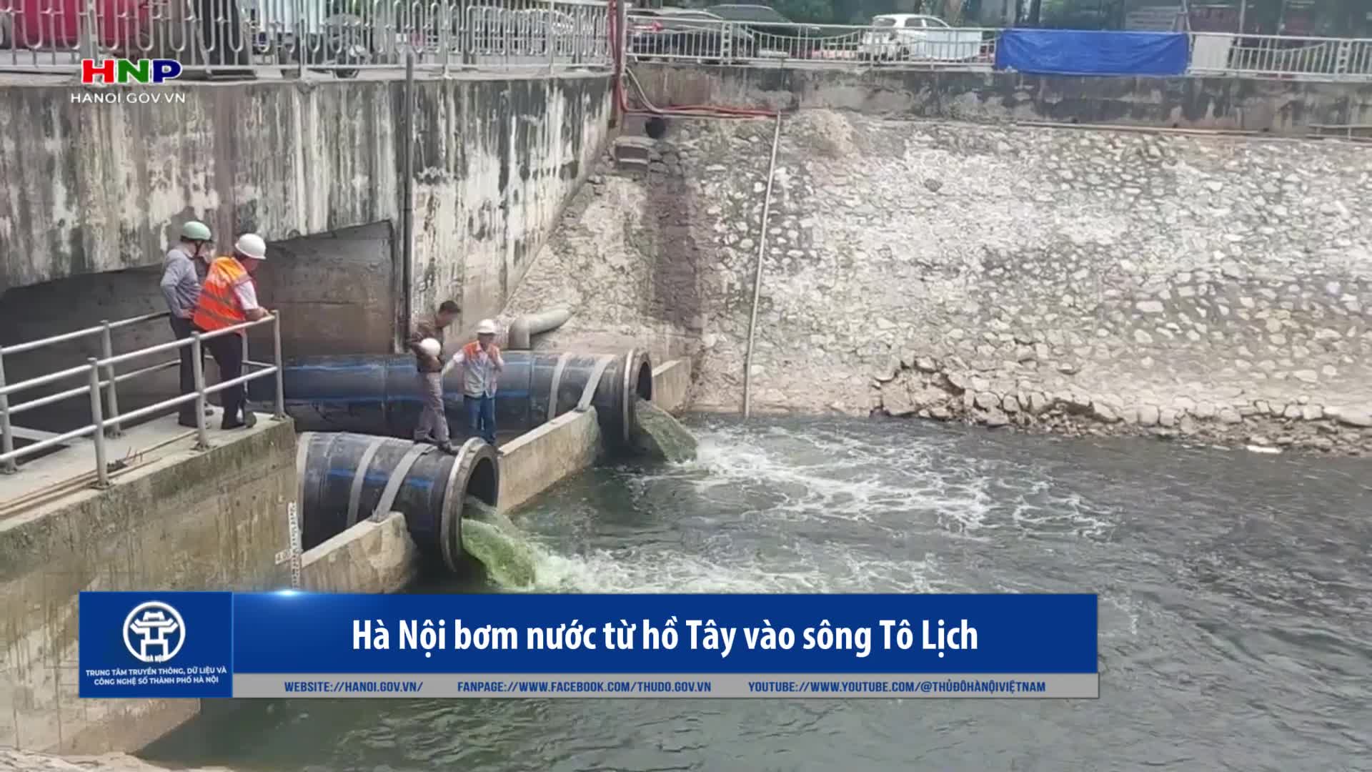 Hà Nội bơm nước từ hồ Tây vào sông Tô Lịch