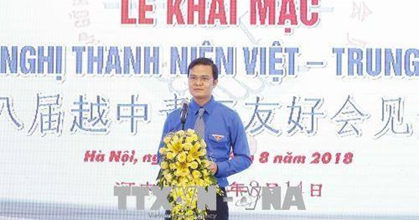 Chinese, Vietnamese young people meet up
