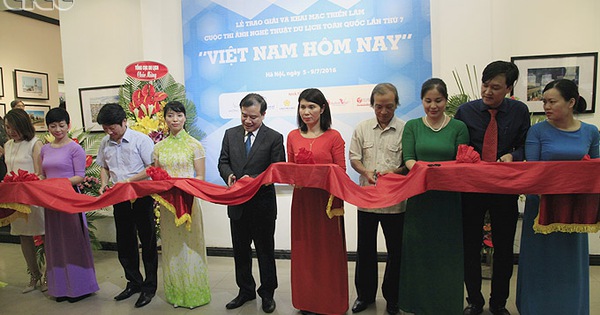 'Viet Nam today' exhibition launched in HN