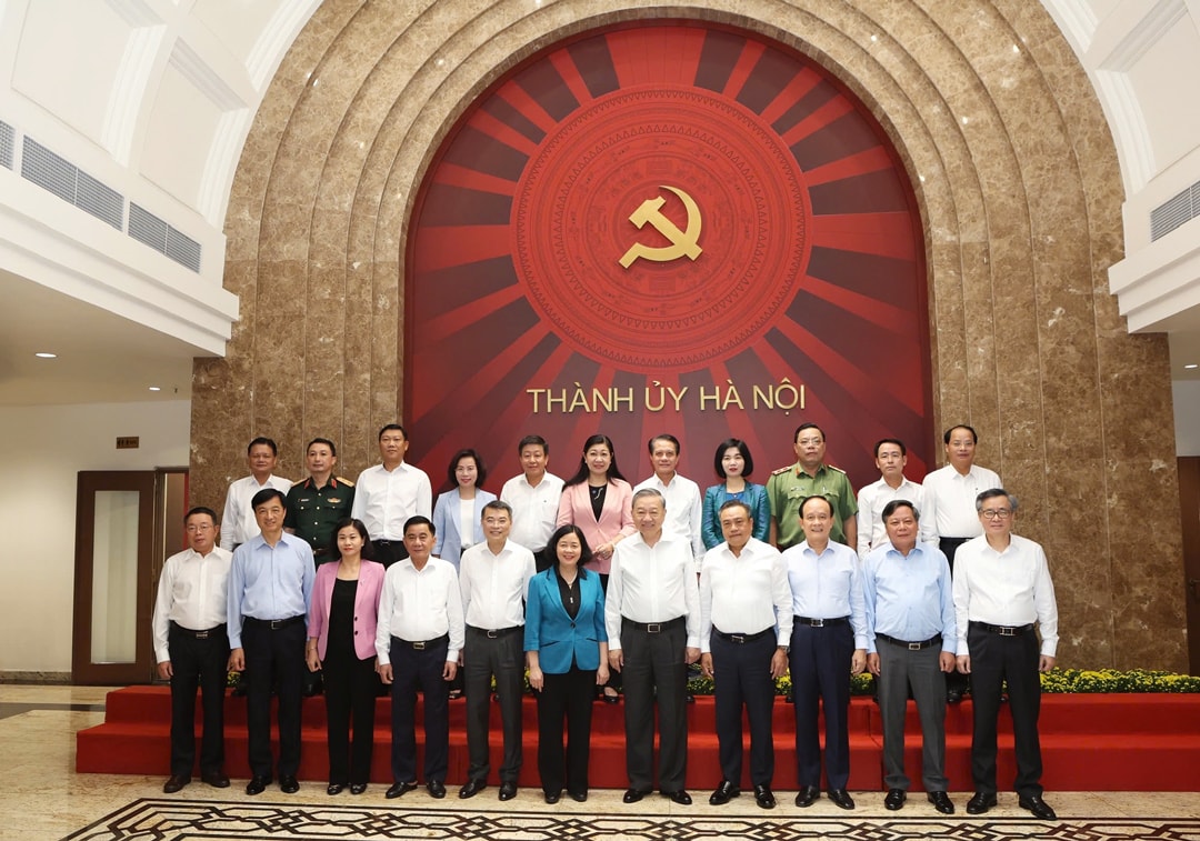 Bí thư Thành ủy Hà Nội Bùi Thị Minh Hoài: Khơi dậy niềm tự hào và khát vọng xây dựng Thủ đô “Văn hiến - Văn minh - Hiện đại”- Ảnh 6.