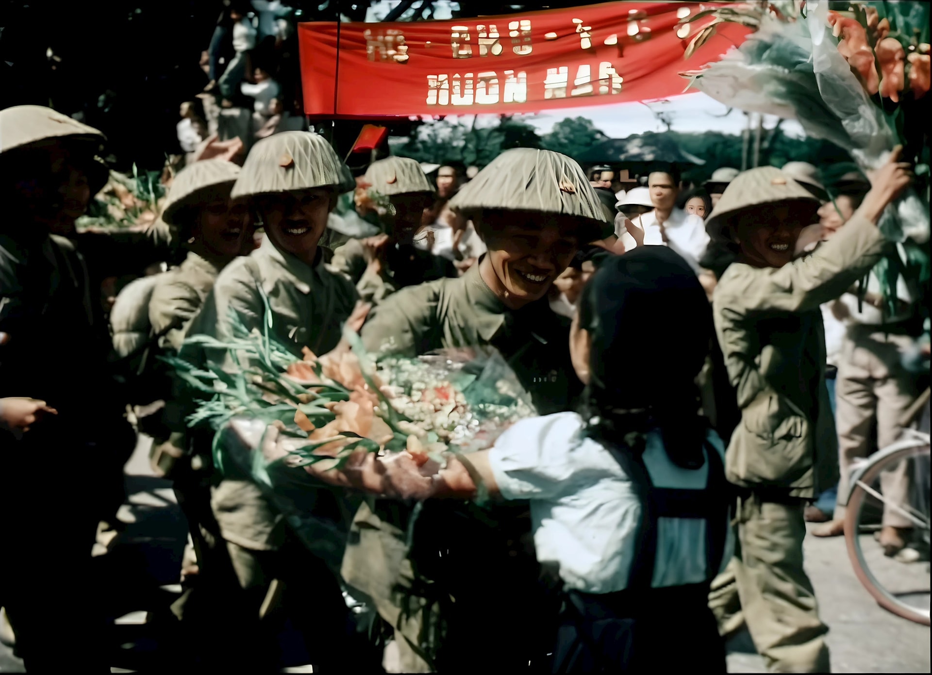 Bí thư Thành ủy Hà Nội Bùi Thị Minh Hoài: Khơi dậy niềm tự hào và khát vọng xây dựng Thủ đô “Văn hiến - Văn minh - Hiện đại”- Ảnh 2.