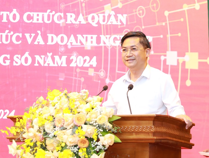 Phát động chiến dịch "Đi từng ngõ, gõ từng nhà" hướng dẫn sử dụng dịch vụ, ứng dụng số- Ảnh 4.