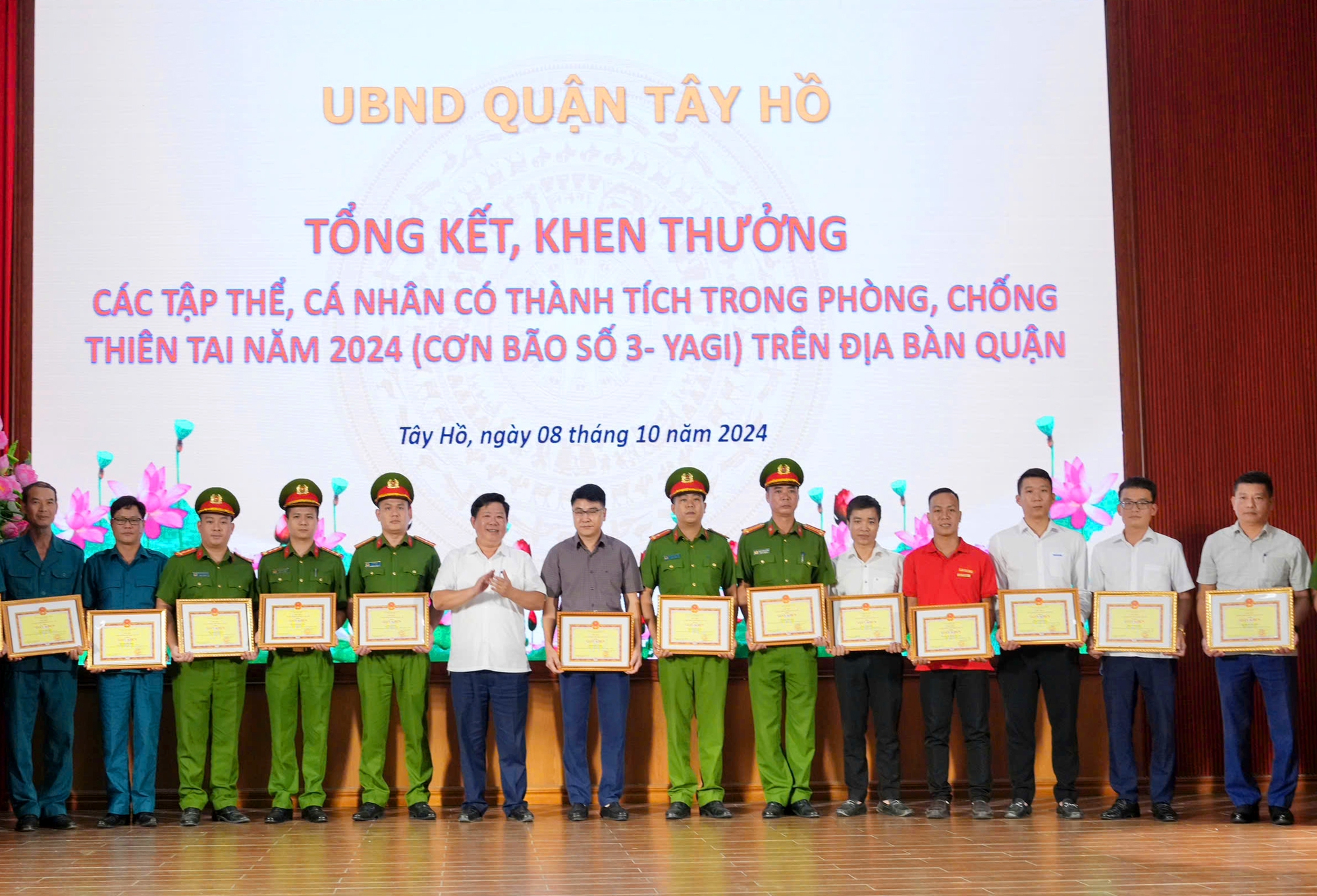 Trao giải Cuộc thi viết “Khát vọng Tây Hồ - Khát vọng Thăng Long” năm 2024- Ảnh 6.