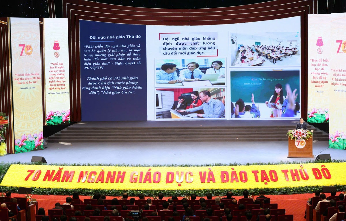 Những hình ảnh ấn tượng tại Lễ kỷ niệm 70 năm thành lập ngành Giáo dục và Đào tạo Thủ đô- Ảnh 6.
