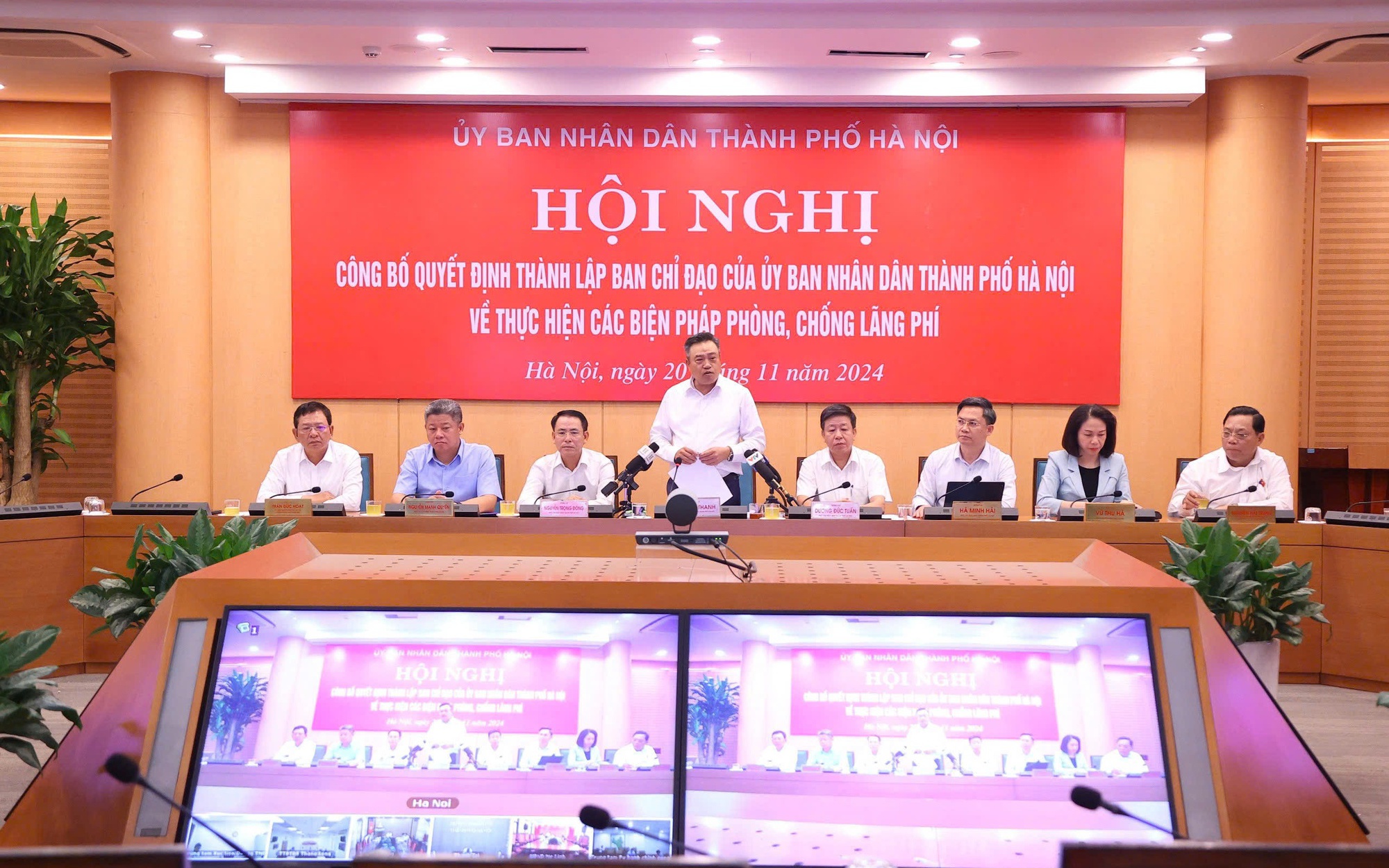 Chủ tịch UBND Thành phố Trần Sỹ Thanh làm Trưởng Ban Chỉ đạo về thực hiện các biện pháp phòng, chống lãng phí của UBND thành phố Hà Nội