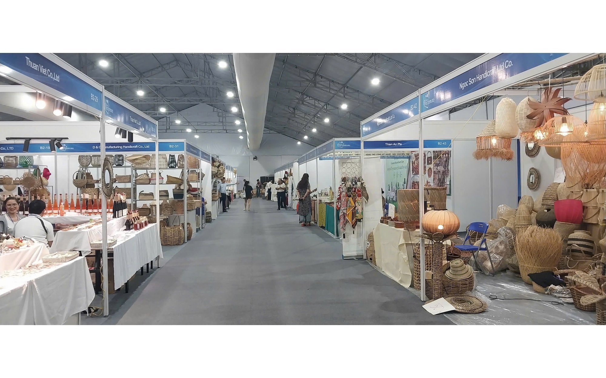 Hà Nội thường xuyên tổ chức các Hội chợ quốc tế nhằm quảng bá, giới thiệu sản phẩm, kết nối kinh doanh, mở rộng thị trường xuất khẩu