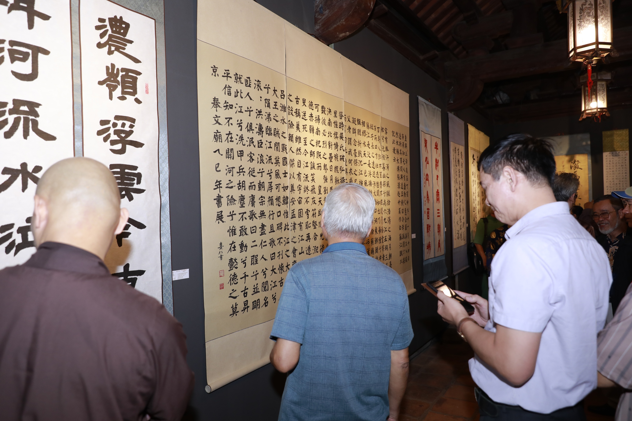 Calligraphic artworks display honors Thang Long-Hanoi cultural quintessence- Ảnh 5. Calligraphic artworks display honors Thang Long-Hanoi cultural quintessence- Ảnh 5.