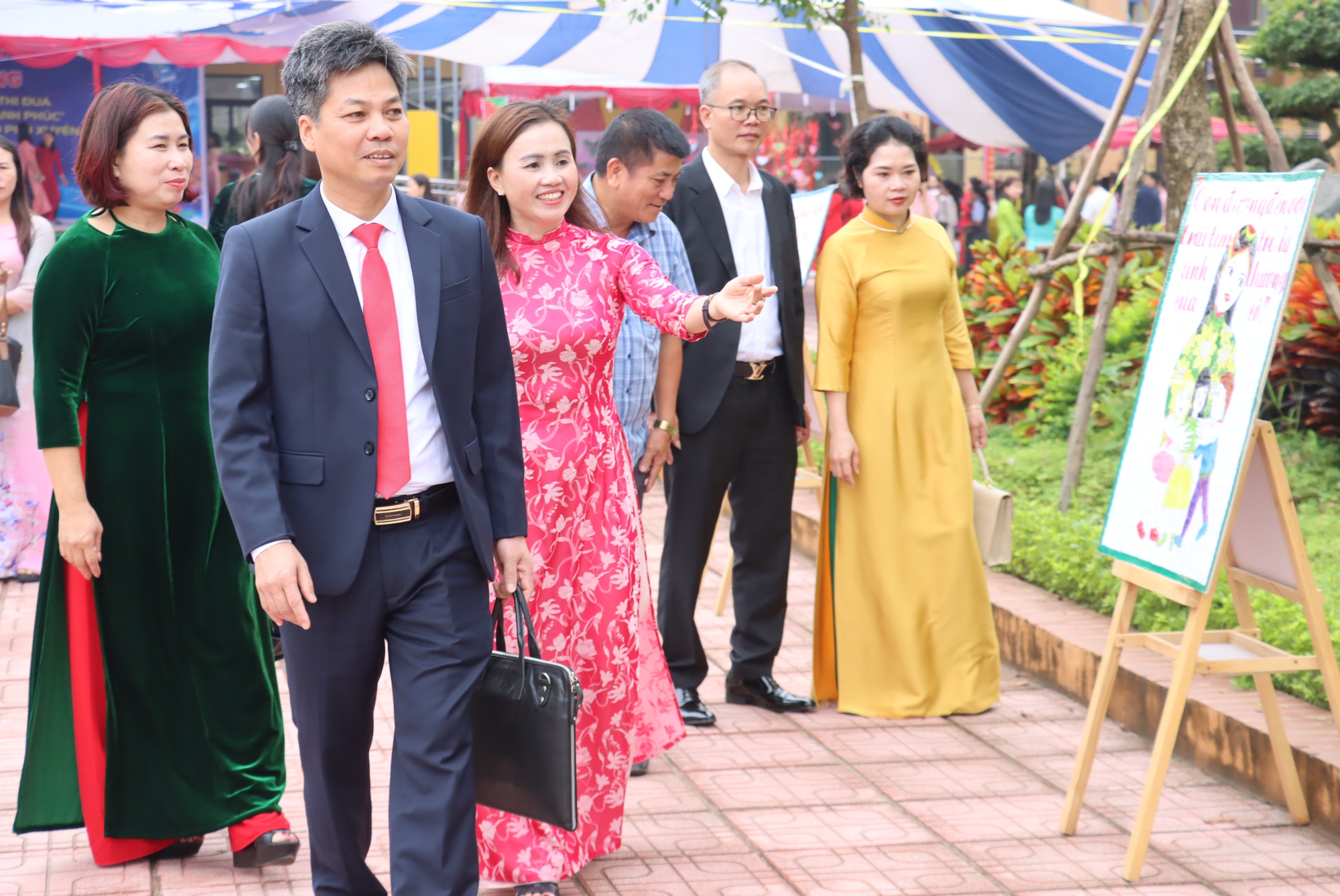 Huyện Phú Xuyên phát động phong trào thi đua “Xây dựng Trường học hạnh phúc”- Ảnh 7.