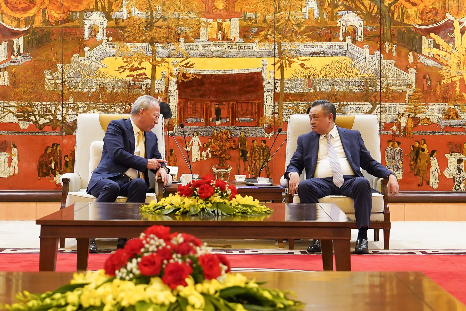 Chủ tịch UBND Thành phố Trần Sỹ Thanh tiếp Đoàn doanh nghiệp Trung Quốc- Ảnh 1.