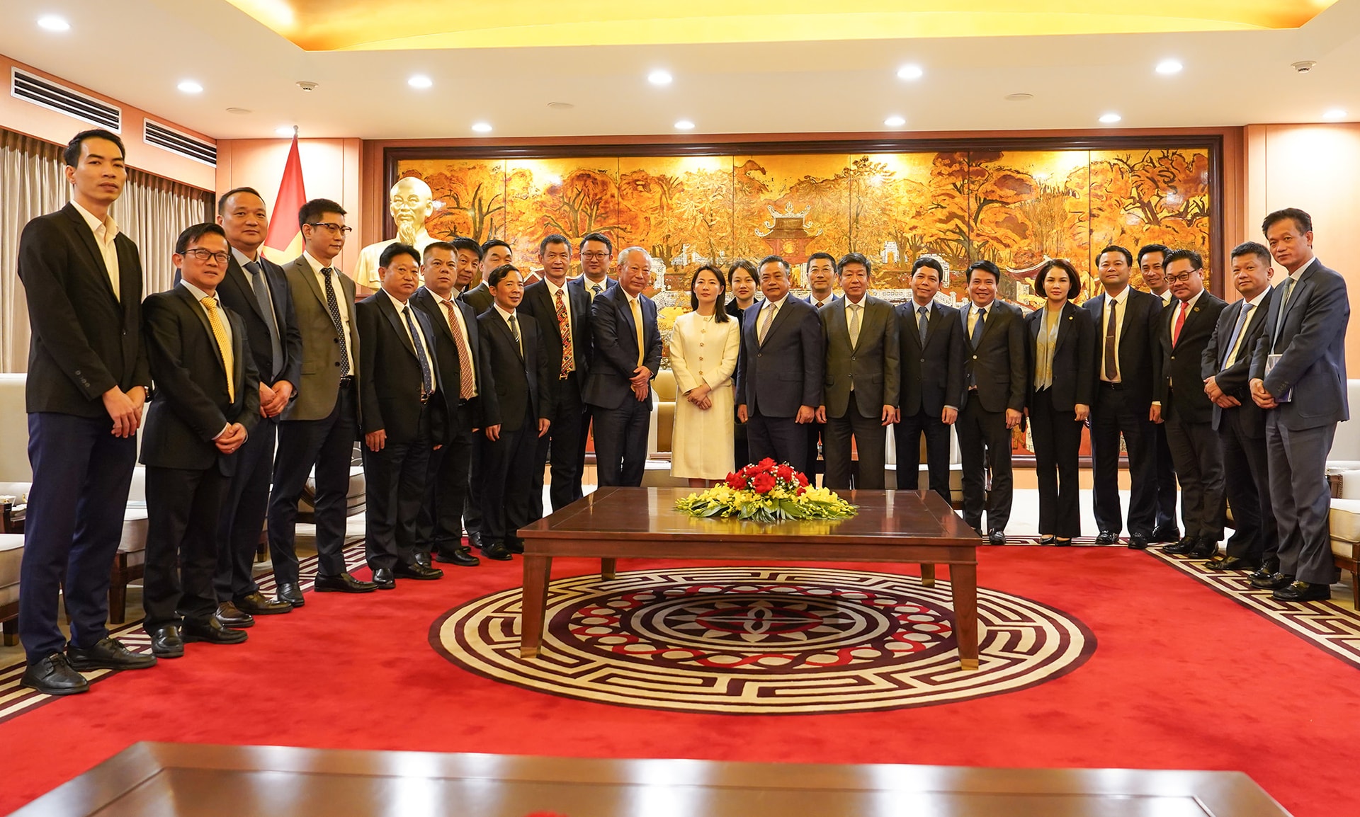 Chủ tịch UBND Thành phố Trần Sỹ Thanh tiếp Đoàn doanh nghiệp Trung Quốc- Ảnh 3.