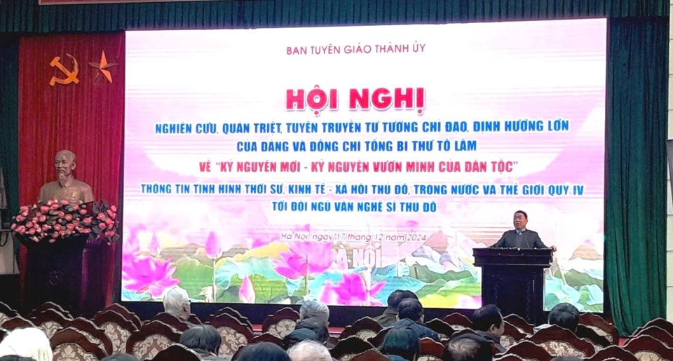 Hơn 300 văn nghệ sĩ Thủ đô tham gia quán triệt về “kỷ nguyên vươn mình của dân tộc- Ảnh 1.