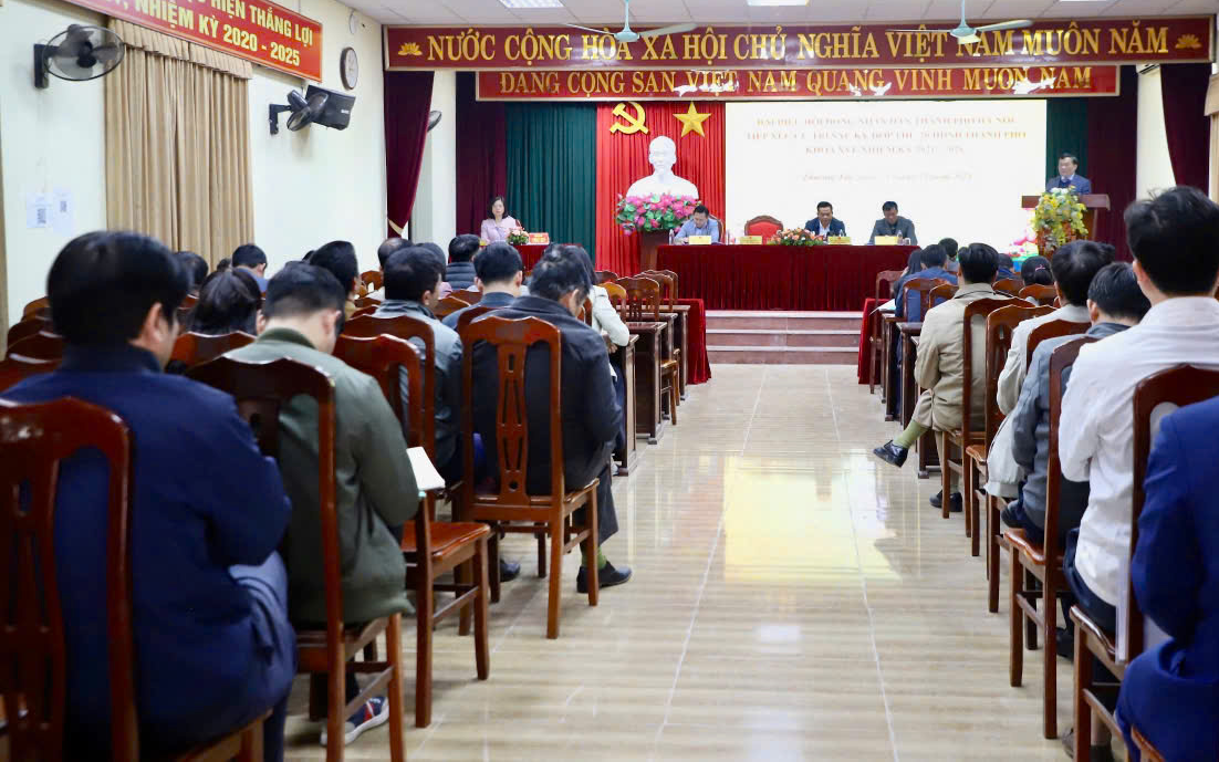 Quang cảnh buổi tiếp xúc