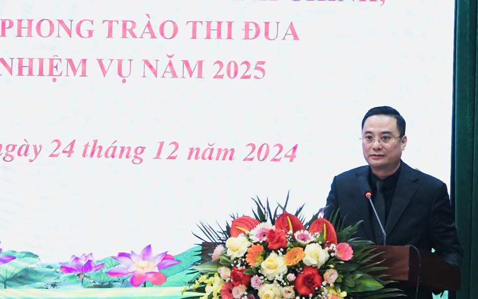Chủ tịch UBND huyện Thanh Oai Bùi Văn Sáng phát biểu tại Hội nghị