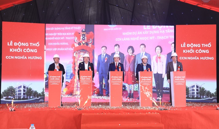 Quoc Oai District kicks off work on three industrial zones- Ảnh 2.