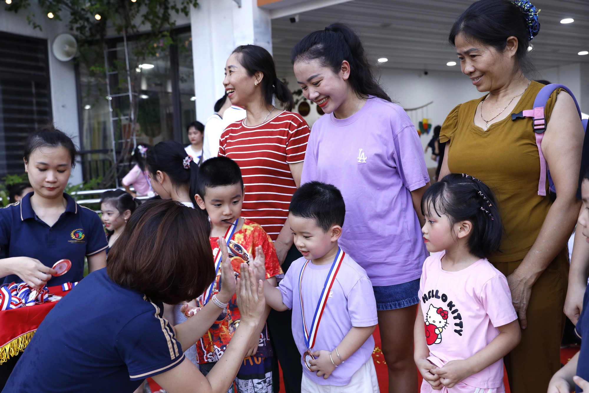 Phụ huynh, học sinh Trường Mầm non Nguyệt Quế hào hứng tham gia Giải chạy Ngày Gia đình Việt Nam- Ảnh 13.