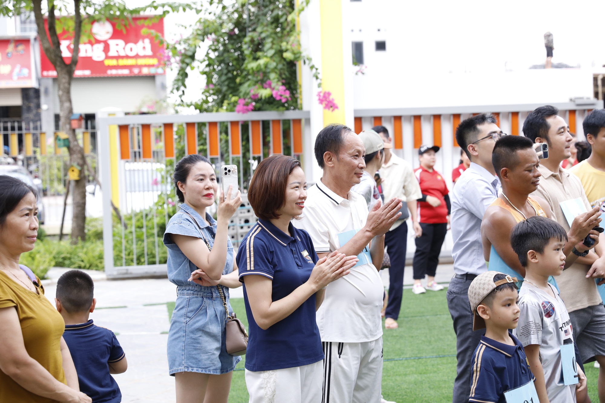 Phụ huynh, học sinh Trường Mầm non Nguyệt Quế hào hứng tham gia Giải chạy Ngày Gia đình Việt Nam- Ảnh 15.