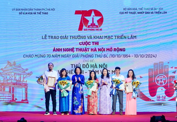 Khai mạc Triển lãm Ảnh nghệ thuật Hà Nội mở rộng chào mừng 70 năm Ngày Giải phóng Thủ đô- Ảnh 3.