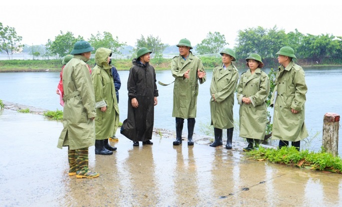 Huyện Quốc Oai: Thực hiện phương châm “ba sẵn sàng”, “bốn tại chỗ” ứng phó với mưa bão- Ảnh 3.