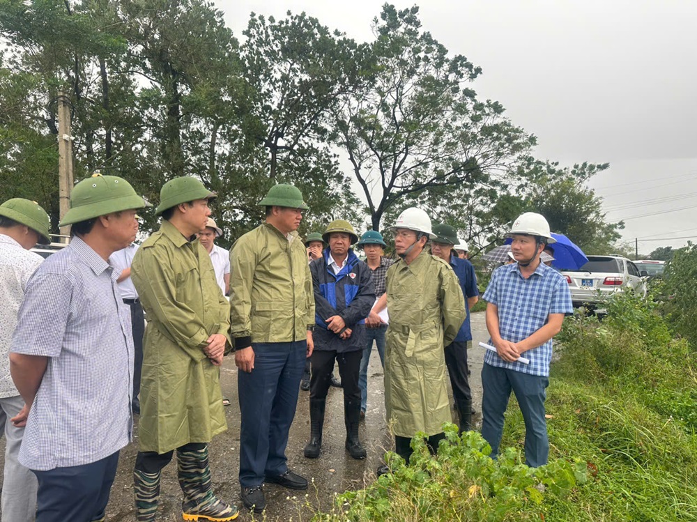 Ưu tiên cấp điện cho các trạm bơm để phục vụ tiêu thoát nước ở huyện Chương Mỹ- Ảnh 1.