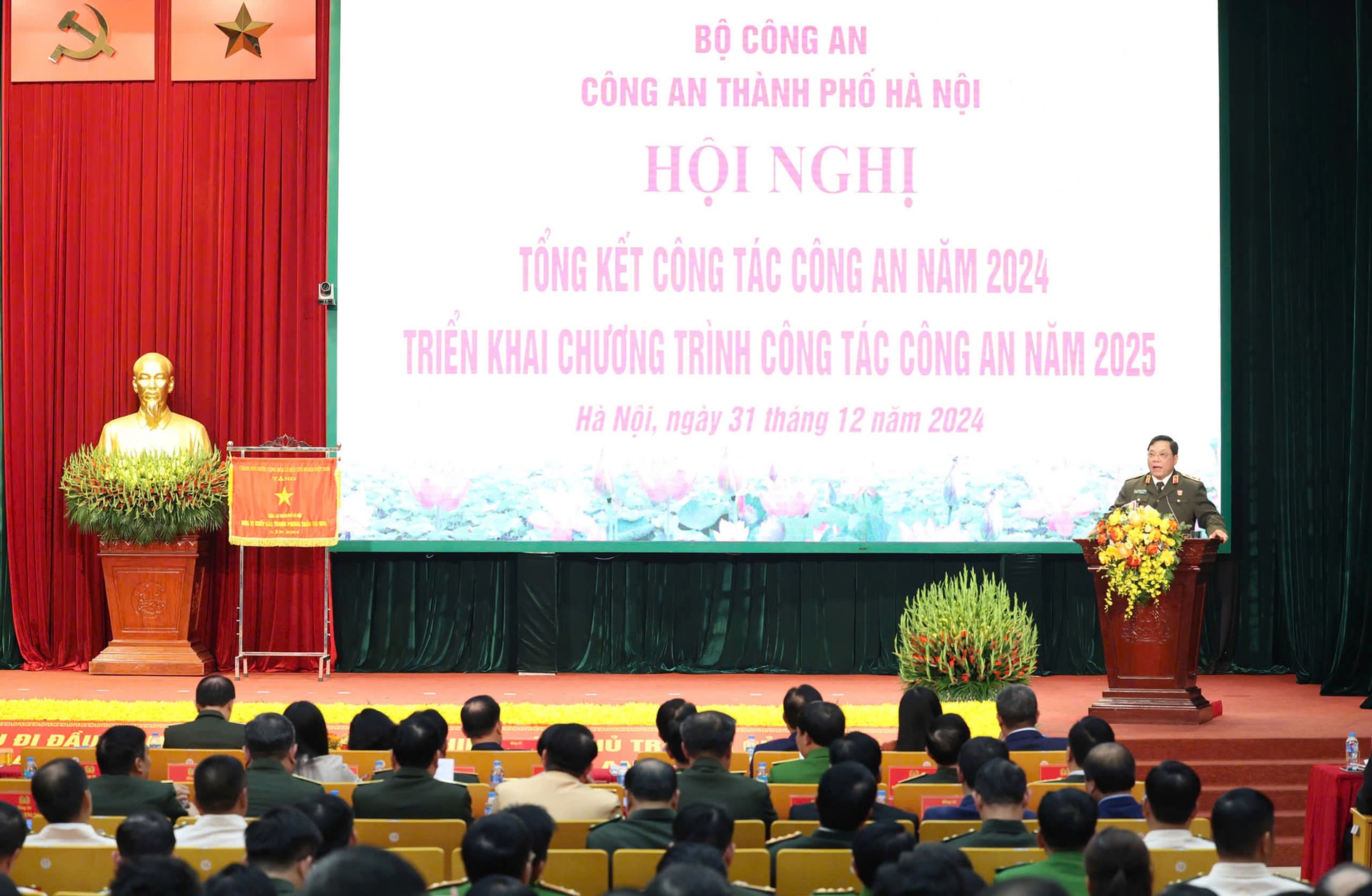Công an Thủ đô phấn đấu hoàn thành xuất sắc nhiệm vụ năm 2025- Ảnh 2.