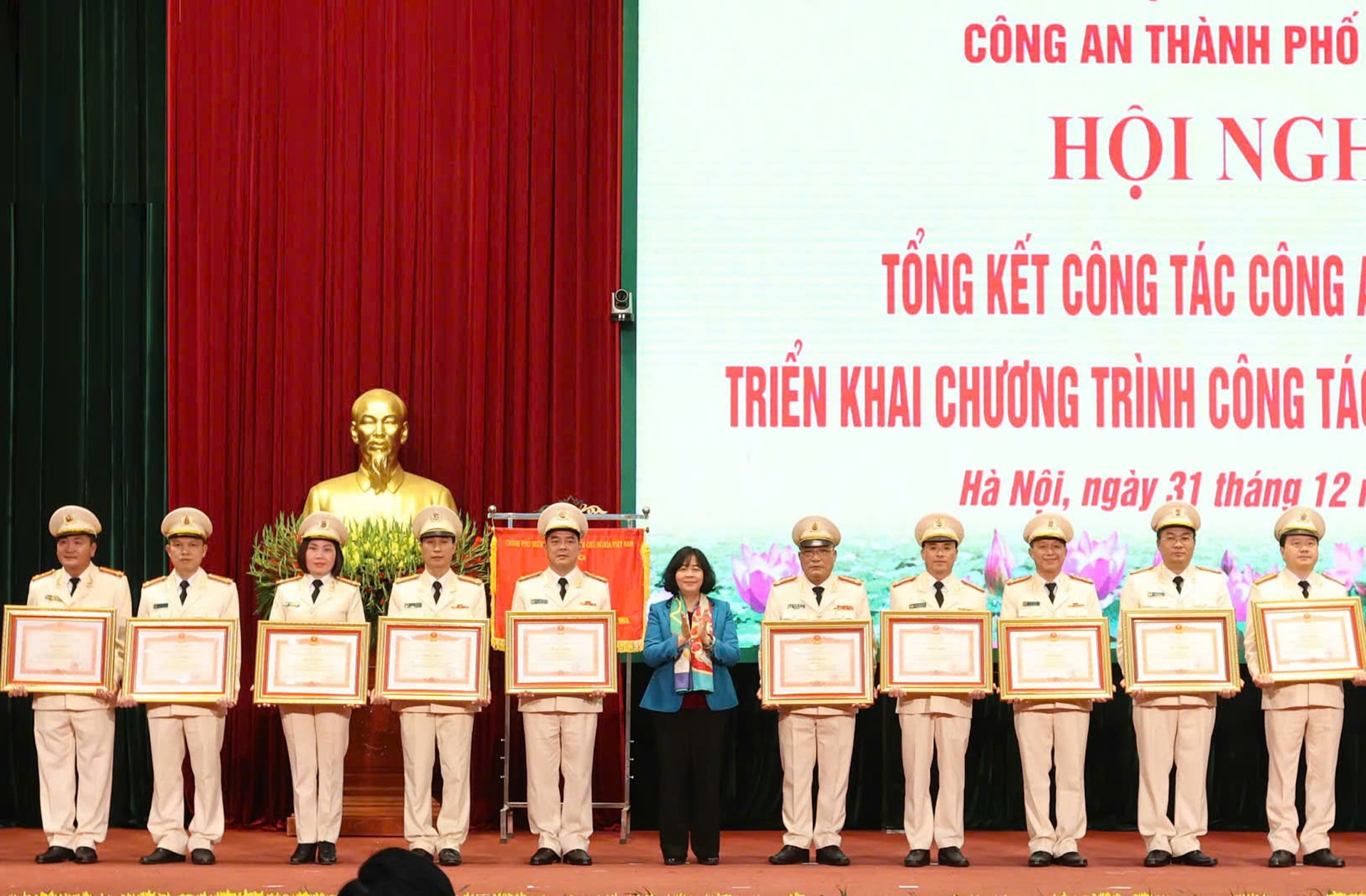 Công an Thủ đô phấn đấu hoàn thành xuất sắc nhiệm vụ năm 2025- Ảnh 4.
