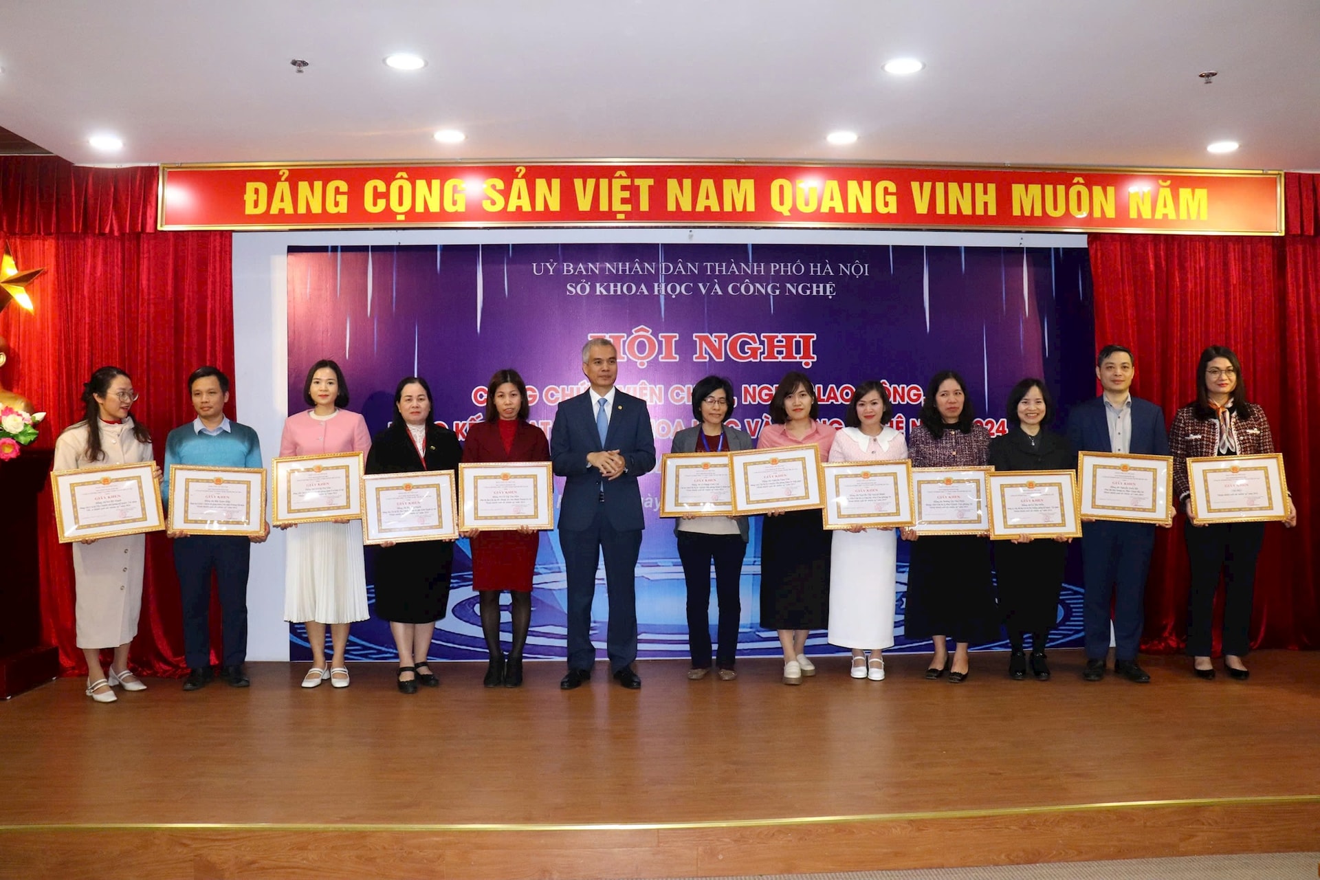 6 nhiệm vụ trọng tâm thúc đẩy khoa học, công nghệ và đổi mới sáng tạo- Ảnh 3.