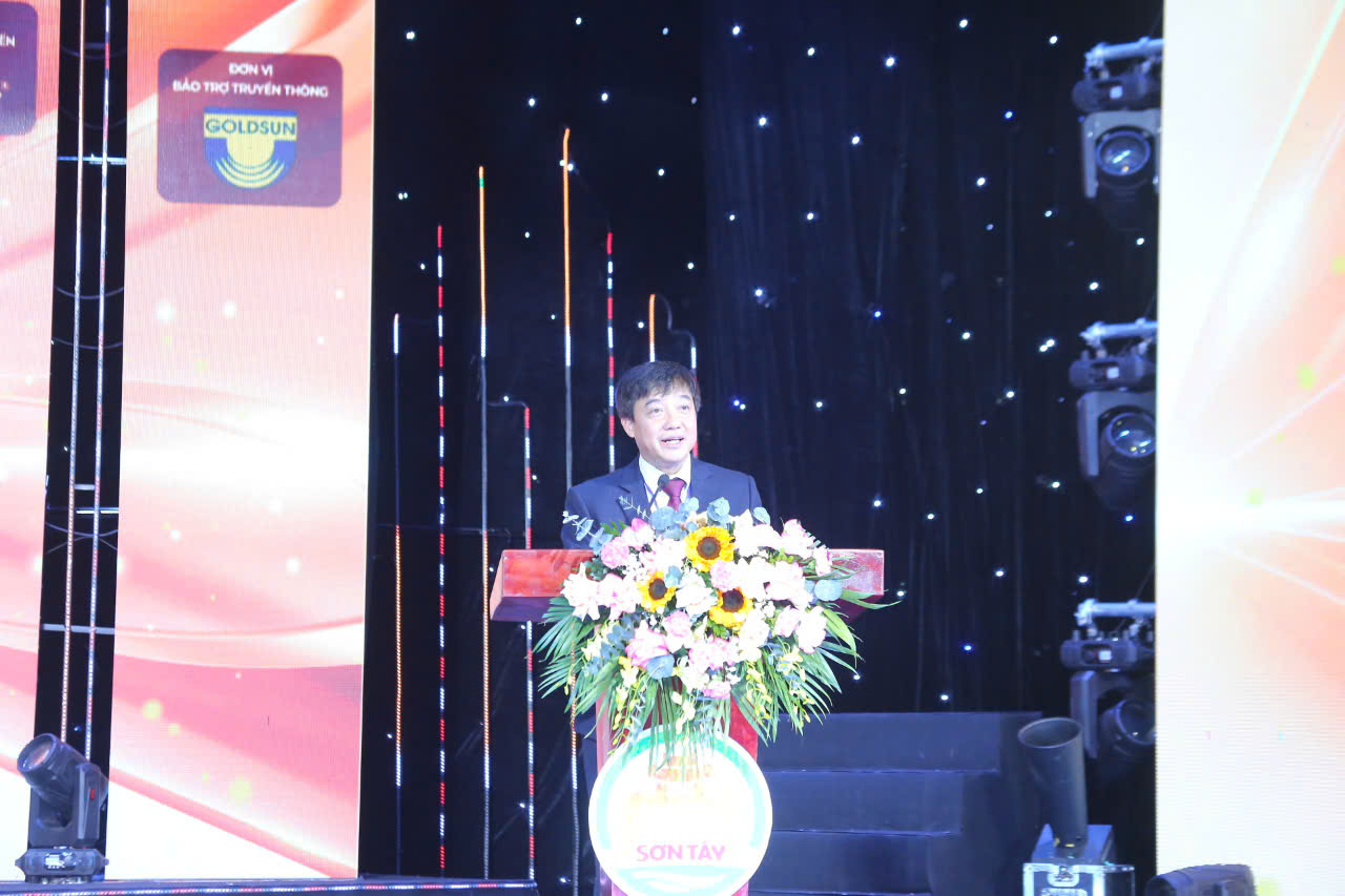 Ấn tượng đêm Chung kết Hoa hậu Di sản Áo dài Việt Nam tại Thị xã Sơn Tây- Ảnh 2.