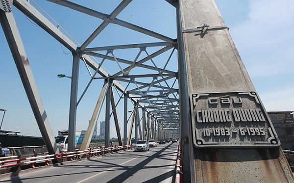 Từ 20/1/2025, xe ô tô chở học sinh được lưu thông qua cầu Chương Dương