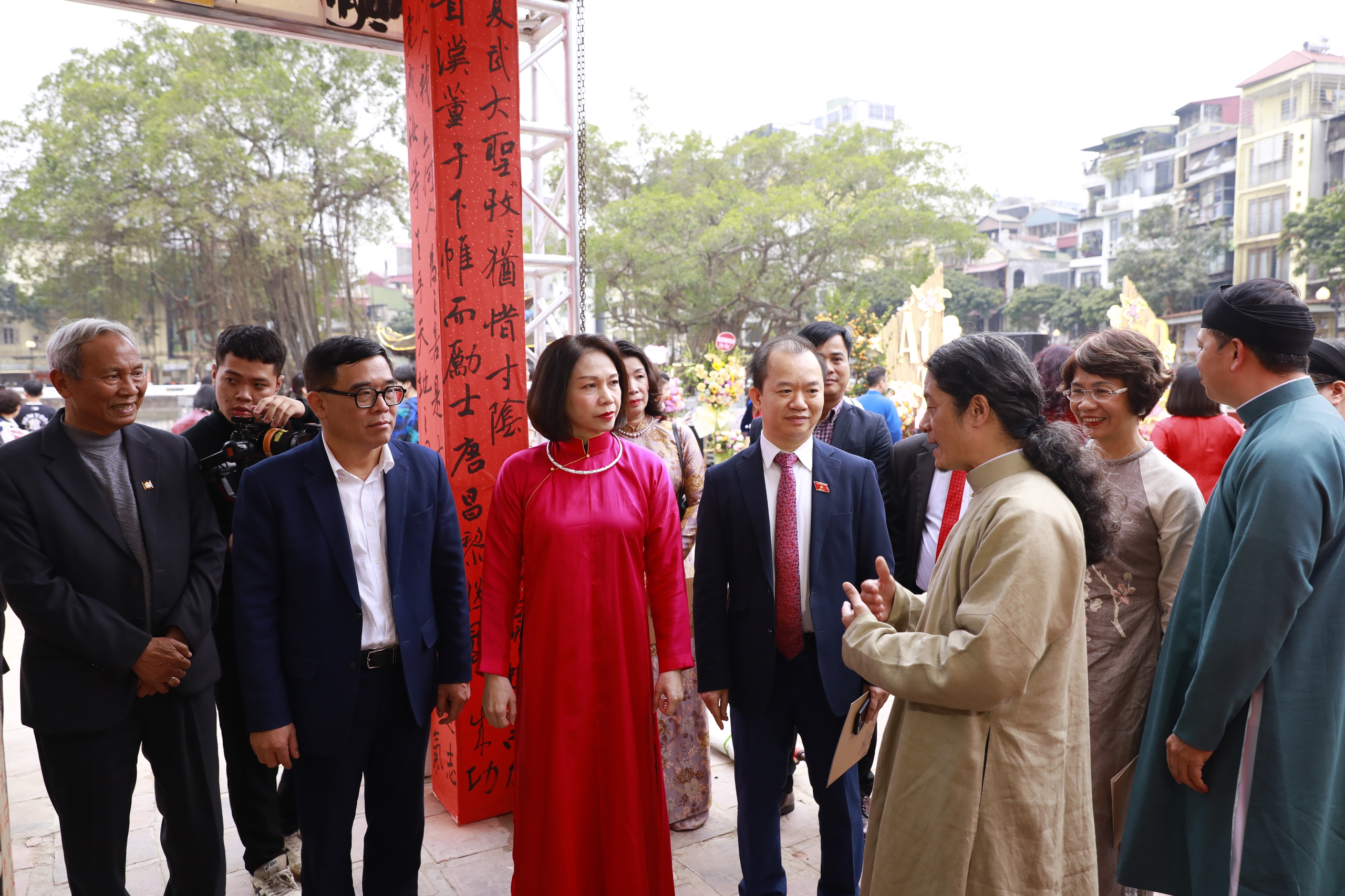 Khai mạc Hội chữ Xuân Ất Tỵ 2025 tại di tích Văn Miếu - Quốc Tử Giám- Ảnh 7.