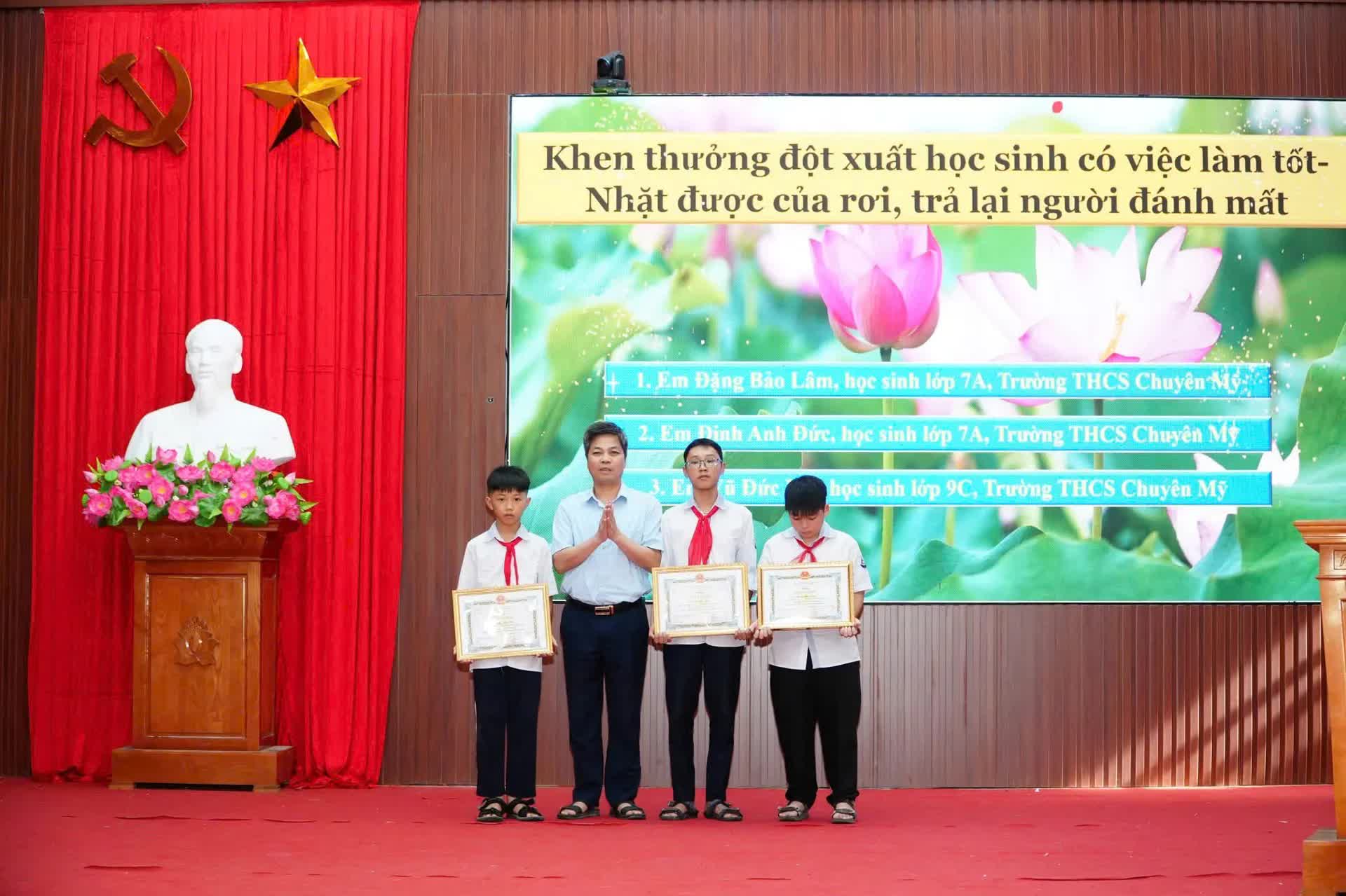 Xã Chuyên Mỹ: Khai mạc Tuần lễ hưởng ứng học tập suốt đời- Ảnh 4.