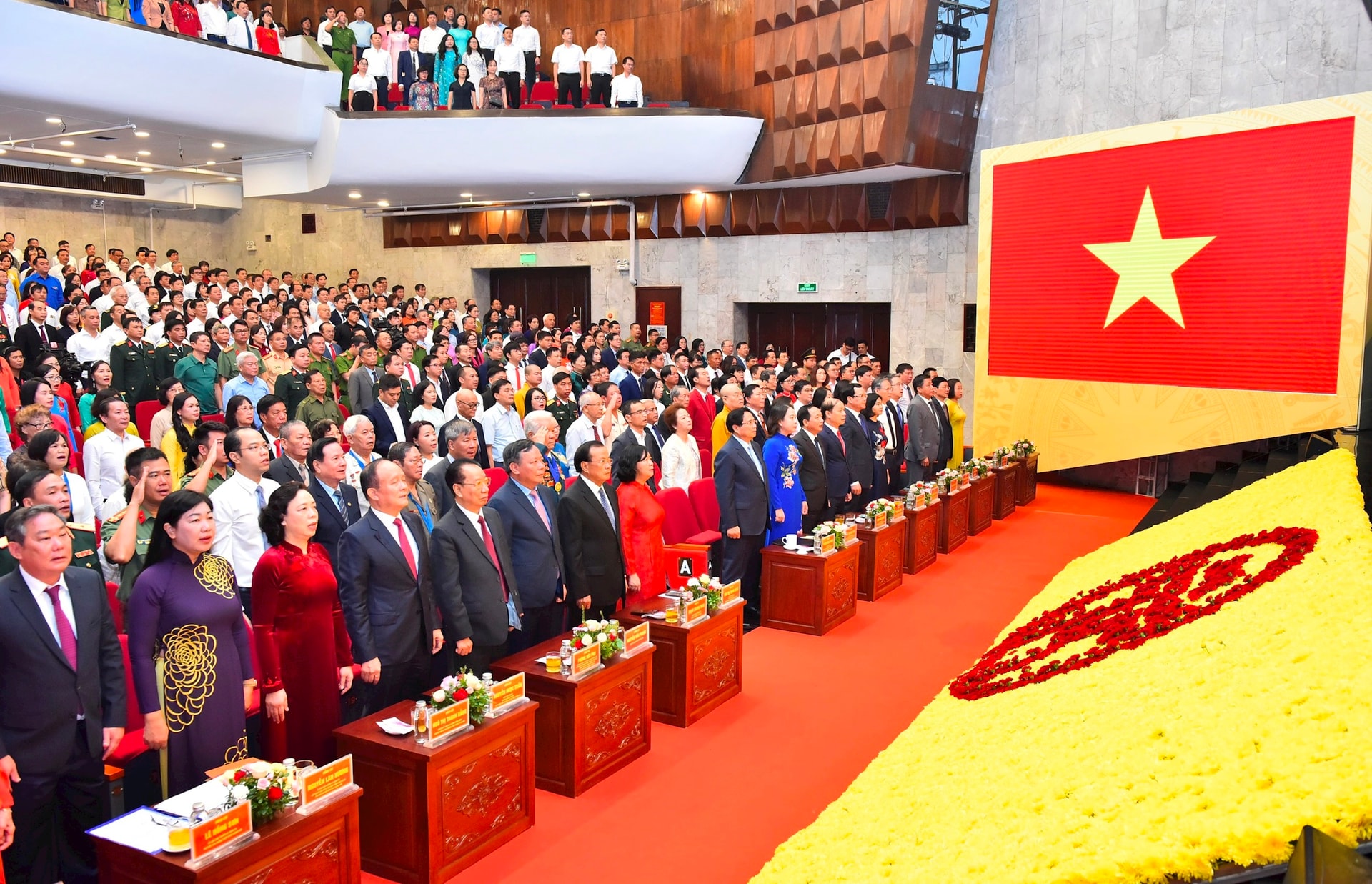 Đại hội Thi đua yêu nước thành phố Hà Nội: Tôn vinh những tấm gương tiêu biểu- Ảnh 1.