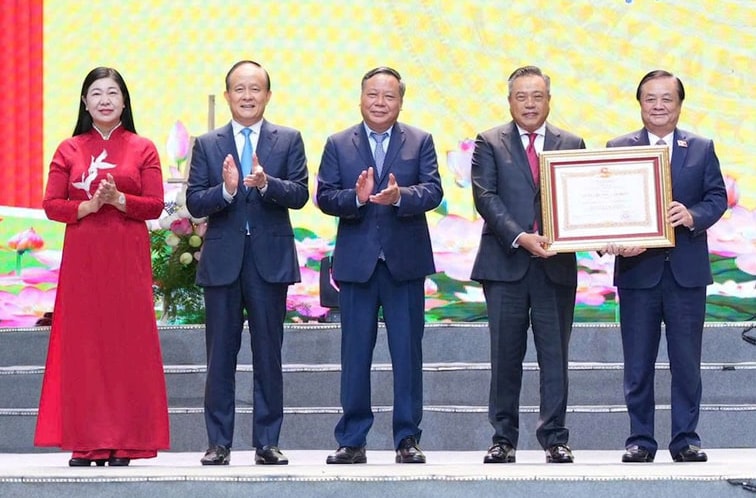 Thực hiện Chương trình số 04-CTr/TU, nhiệm kỳ 2020-2025:Nền tảng cho Thủ đô phát triển bền vững- Ảnh 1.