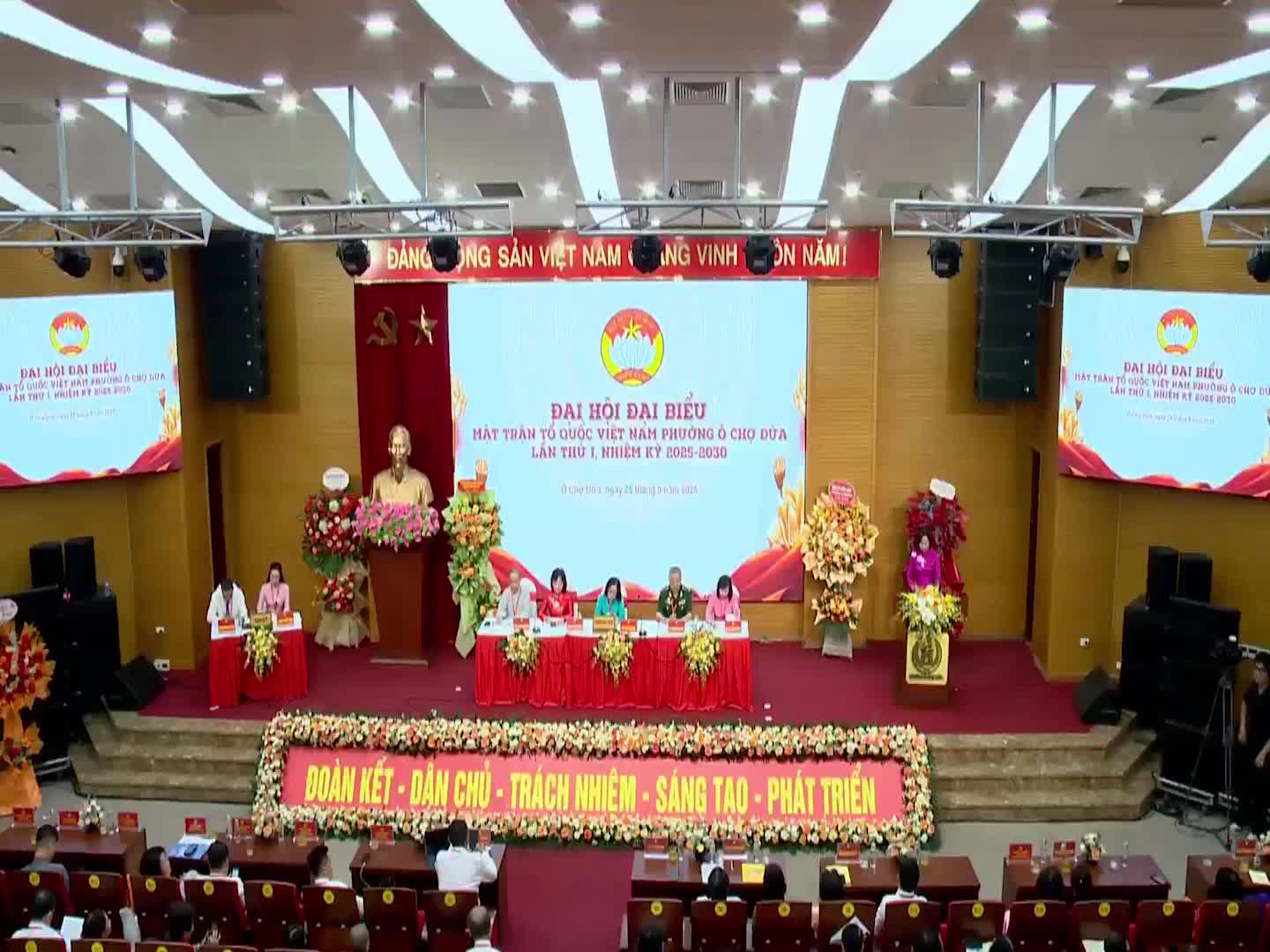 Phường Ô Chợ Dừa ra mắt trợ lý ảo AI hỗ trợ điều hành, giải quyết thủ tục hành chính