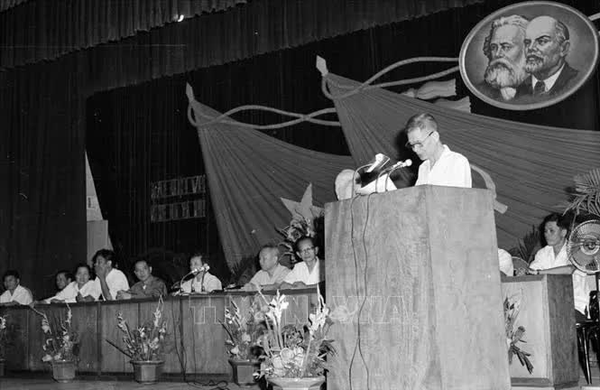 Dấu ấn Đảng bộ thành phố Hà Nội qua các kỳ Đại hội- Ảnh 2.