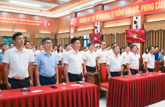 Quốc Oai: Lan tỏa tinh thần nhân ái từ lễ phát động ủng hộ đồng bào vùng bão- Ảnh 1.