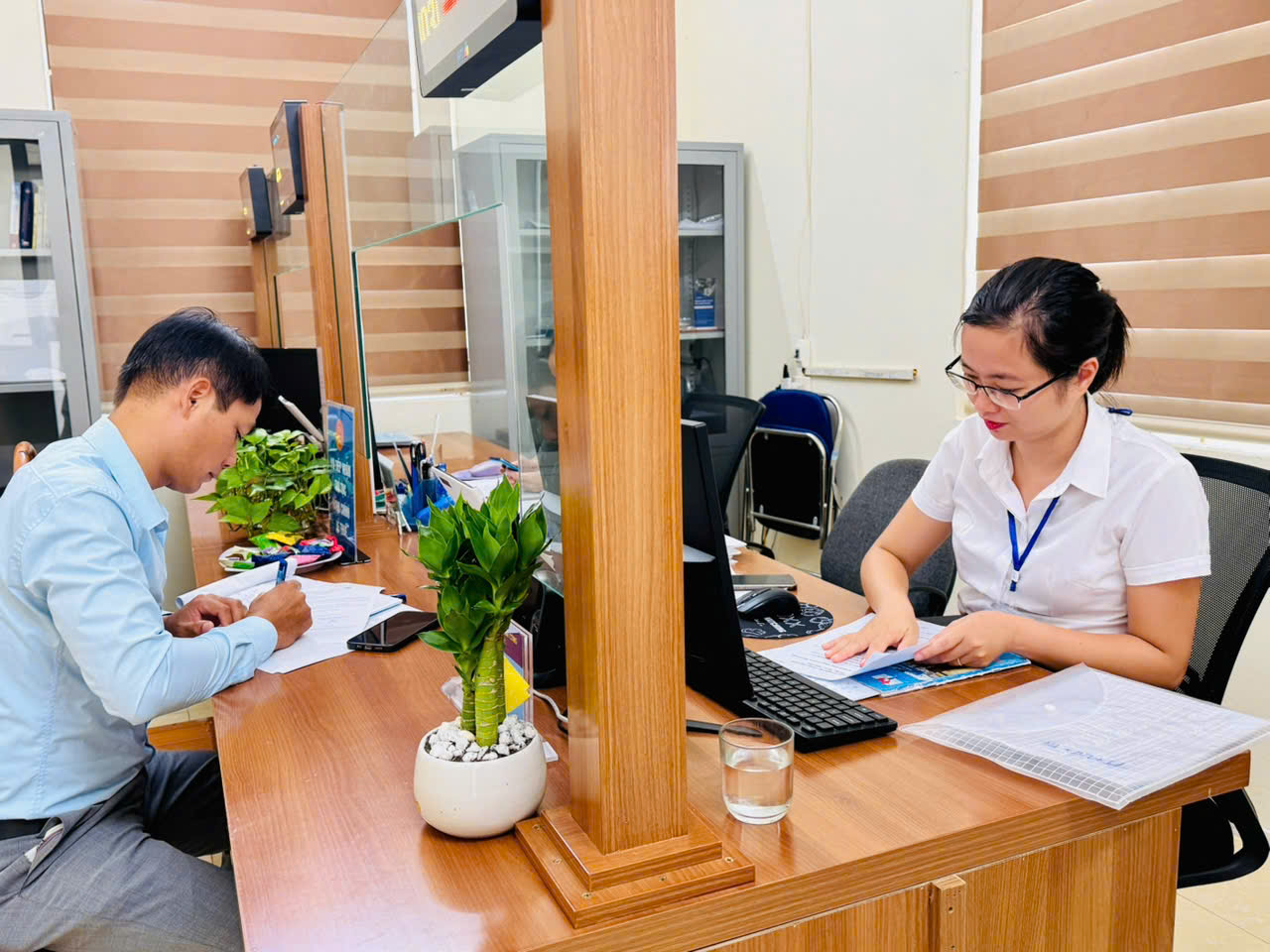 C:\Users\Admin\Desktop\VIẾT TIN BÀI 2025\z6976240462770_f5f8554353622fcdf25f66252f089cdd.jpg