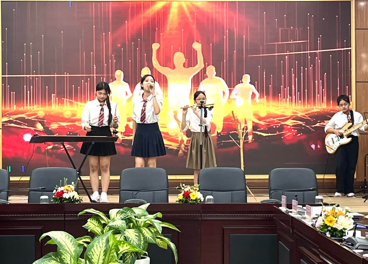 Hanoi to hold musical instrument talent festival for students- Ảnh 1. Hanoi to hold musical instrument talent festival for students- Ảnh 1.