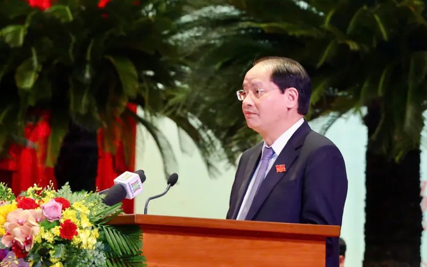 Trưởng ban Tuyên giáo và Dân vận Thành ủy Nguyễn Doãn Toản trình bày báo cáo