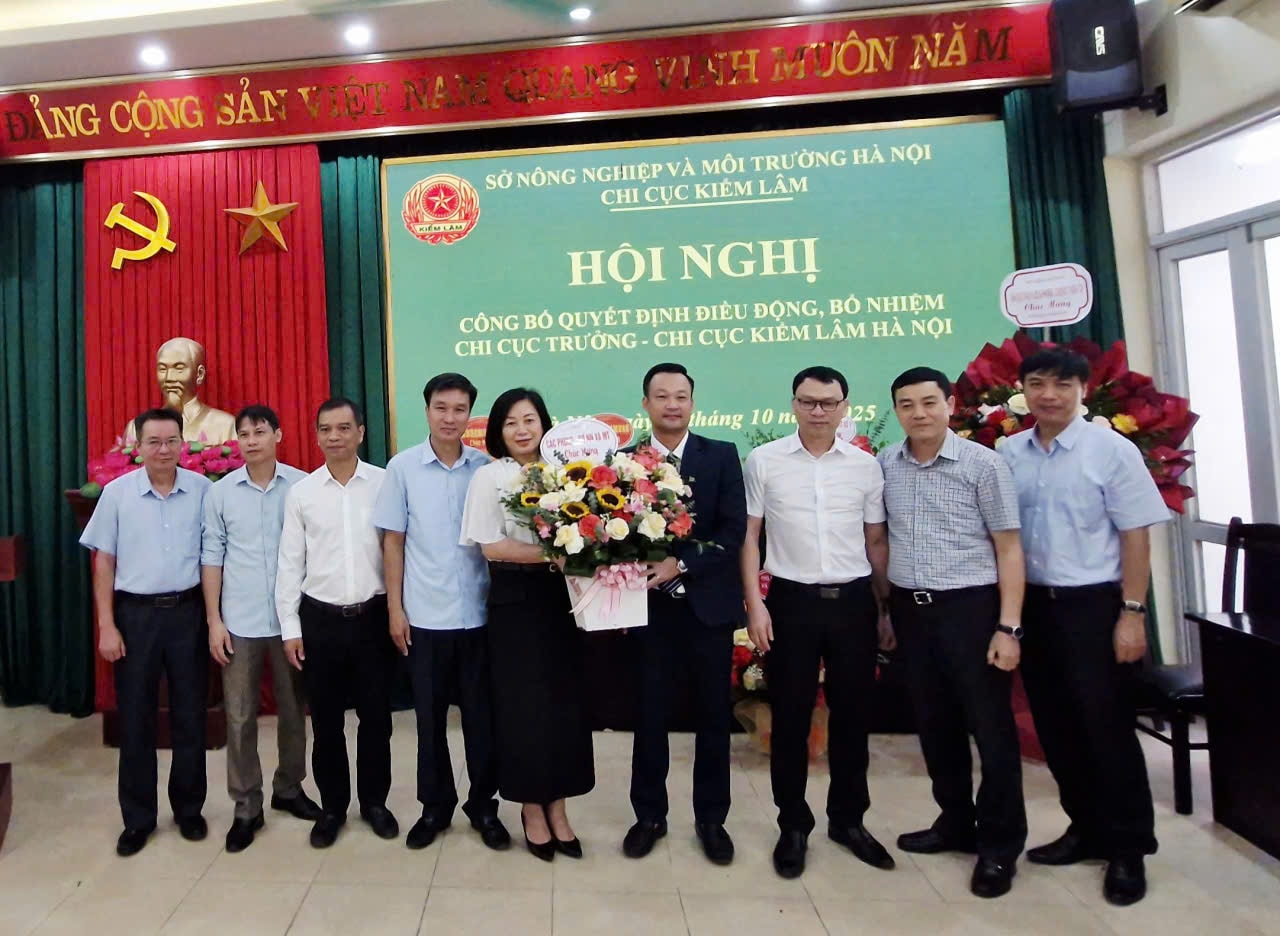 Ông Lê Xuân Thắng được bổ nhiệm giữ chức Chi cục trưởng Chi cục Kiểm lâm Hà Nội- Ảnh 1.