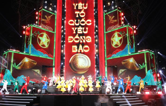 Chương trình nghệ thuật đặc biệt chào mừng thành công Đại hội đại biểu Đảng bộ Thành phố- Ảnh 3.