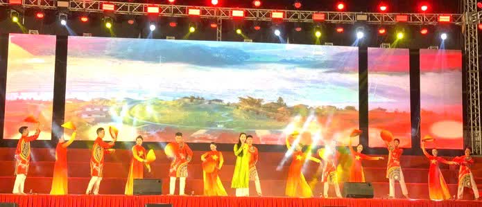Xã Bình Minh: Phát động thi trực tuyến tìm hiểu Nghị quyết Đại hội Đảng bộ xã và Đại hội Đảng bộ Thành phố lần thứ XVIIII- Ảnh 2.