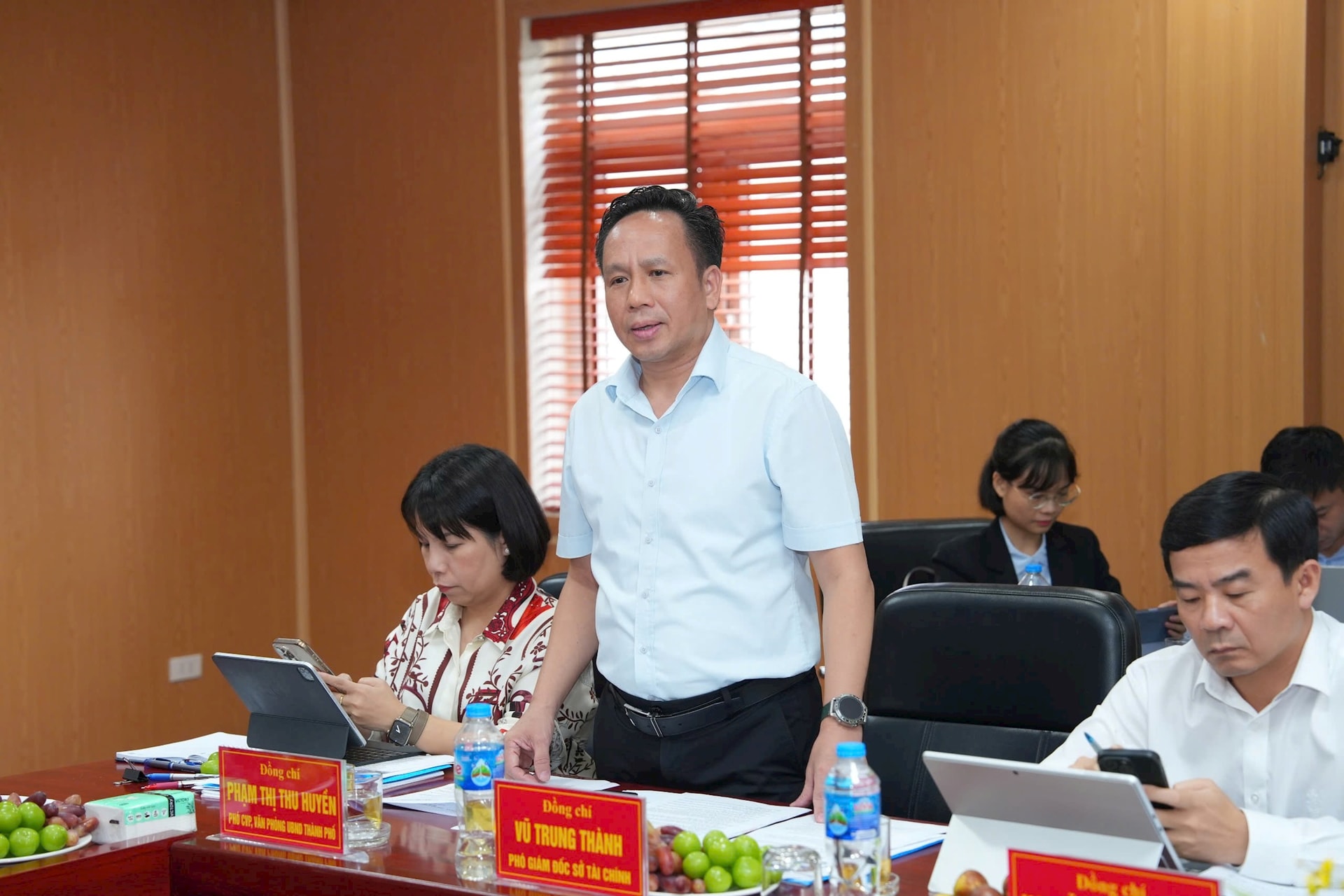 Phó Chủ tịch UBND Thành phố Vũ Thu Hà làm việc với phường Bồ Đề về kết quả triển khai mô hình chính quyền địa phương hai cấp- Ảnh 3.