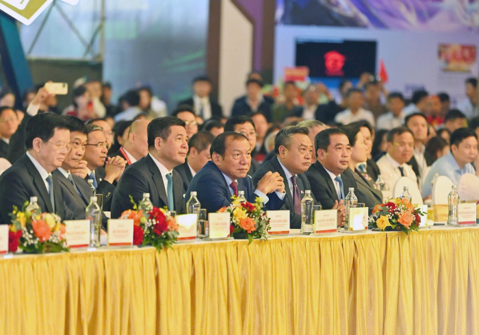 Khai mạc Hội chợ Mùa Thu lần thứ nhất - 2025: Kết nối tinh hoa sản xuất, sáng tạo và hội nhập- Ảnh 2.