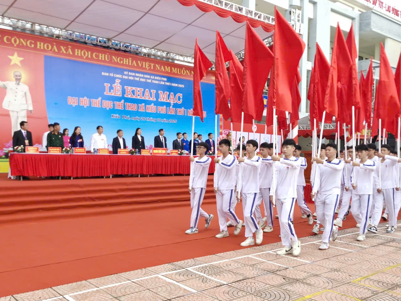 Tưng bừng lễ khai mạc Đại hội Thể dục Thể thao xã Kiều Phú lần thứ I- Ảnh 3.