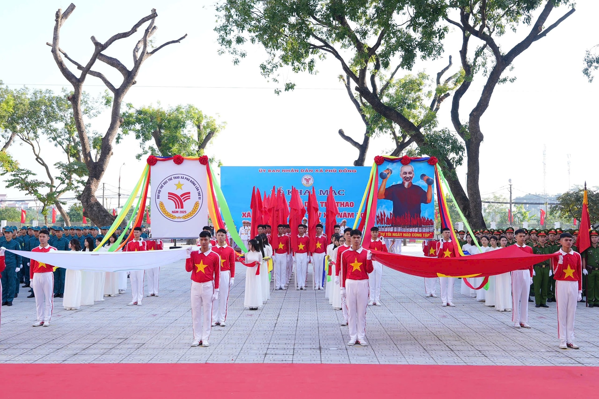 Xã Phù Đổng: 2.500 người tham gia Đại hội thể dục - thể thao- Ảnh 1.