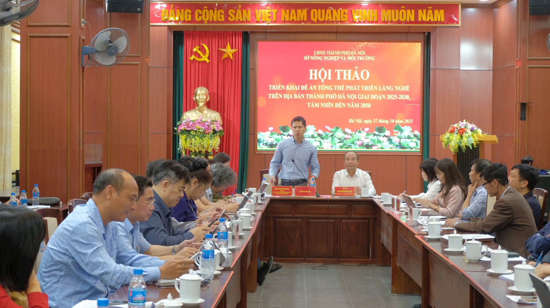 Sớm hoàn thiện kế hoạch triển khai Đề án phát triển làng nghề Hà Nội giai đoạn 2025-2030- Ảnh 2.