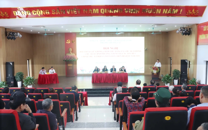 Konferansescene Quang cảnh hội nghị