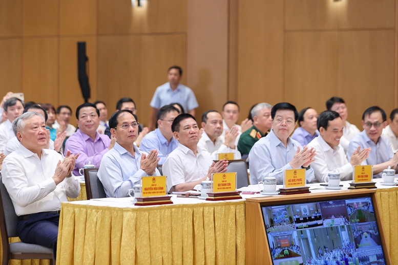 Thủ tướng Phạm Minh Chính phát động đợt thi đua cao điểm lập thành tích chào mừng Đại hội XIV của Đảng- Ảnh 3.