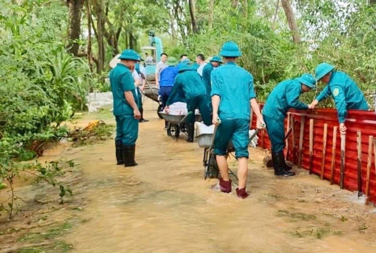 Xã Đa Phúc huy động hơn 10.600 người hộ đê, sơ tán người dân đến nơi an toàn- Ảnh 3.